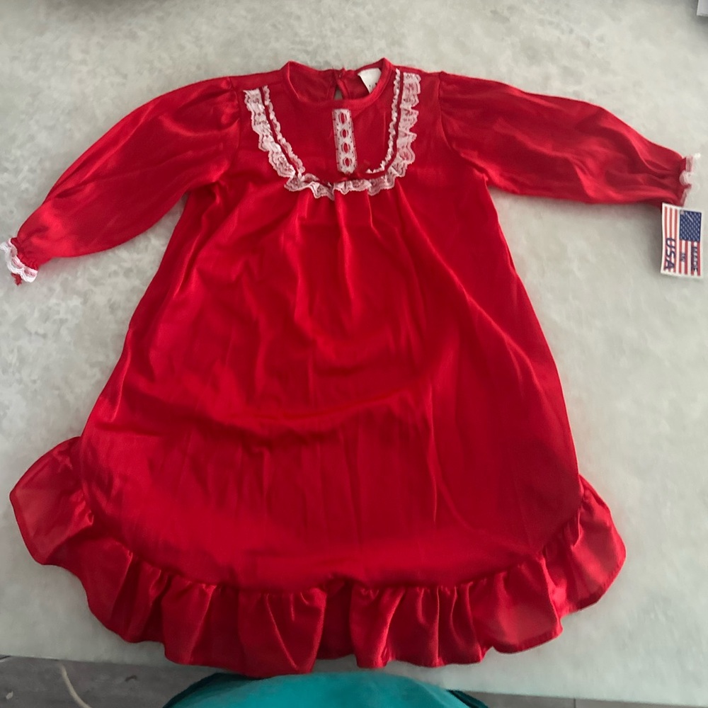 Vintage made in USA NWT toddler girl nightgown size 18 months